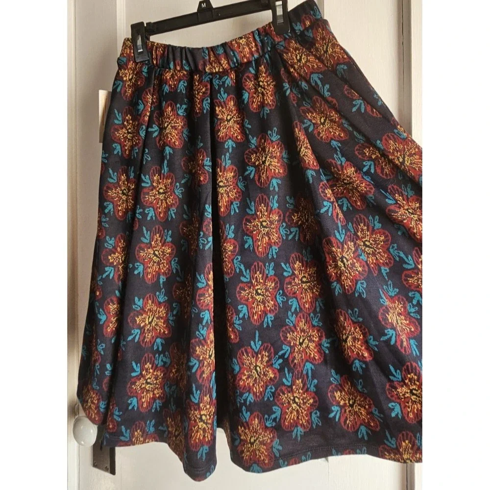 NWT LulaRoe‎ Madison box pleat skirt w/pocket Sz XS pull on thick material